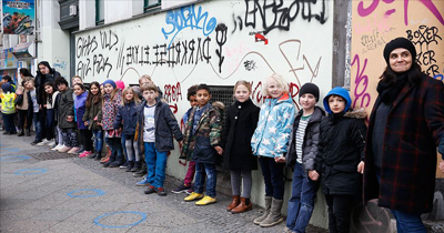 Berlin’de ırkçılığa karşı insan zinciri