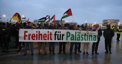 Berlin’de ABD ve İsrail protestosu
