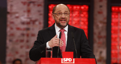 Seçim öncesi SPD’nin oylari yüzde yirmiye kadar düstü