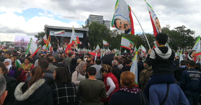 PKK Köln'de yasak olmasina ragmen gösteri yapti