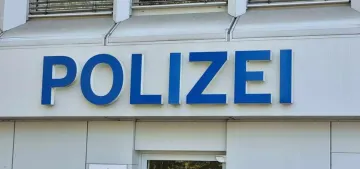Almanya'da aşırı solcu suç örgütü üyesi olma iddiasıyla 6 kişi göz altına alındı Almanya'da aşırı solcu suç örgütü üyesi olma iddiasıyla 6 kişi göz altına alındı
