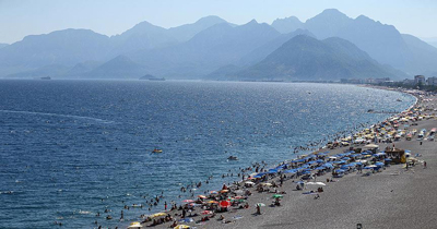 Antalya nüfusunun iki misli turist ağırladı