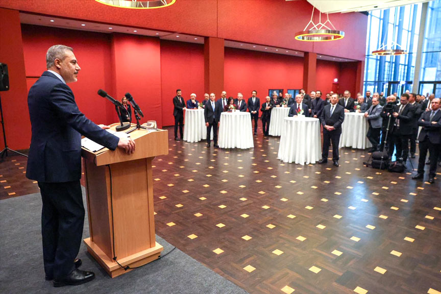 Hakan Fidan Berlin