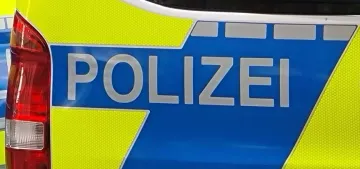 Dortmund’da cami kapısına domuz başı asıldı Dortmund’da cami kapısına domuz başı asıldı