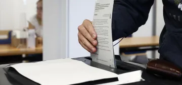Saksonya Eyalet Seçimleri‘nde oy pusulalarında tahrifat tesbit edildi