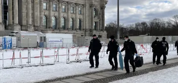 Berlin’de koronavirüs önlemlerine AfD protestosu