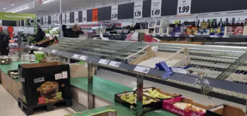 Almanya genelinde salgın alışverişi çılgınlığı