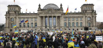 Berlin’de binlerce kişi Rusya’yı protesto etti