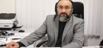 Camiye orantısız polis baskınına kınama