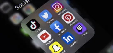 Avrupa’da sosyal medya kullanımı için yeni yasak yaklaşıyor Avrupa’da sosyal medya kullanımı için yeni yasak yaklaşıyor