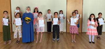 Çocuklar karnelerini aldılar