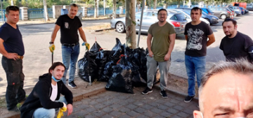 DİTİB camisi gönüllülerinden örnek davranış DİTİB camisi gönüllülerinden örnek davranış