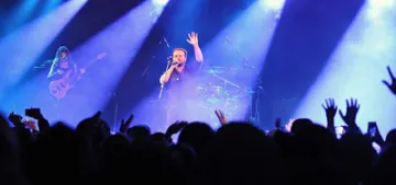 Köln'de Emre Aydın'a yoğun ilgi Köln'de Emre Aydın'a yoğun ilgi