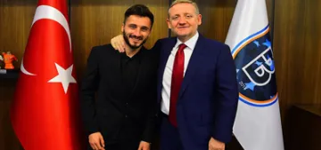 Kadro dışı bırakılan Enver Cenk yalnız bırakılmadı