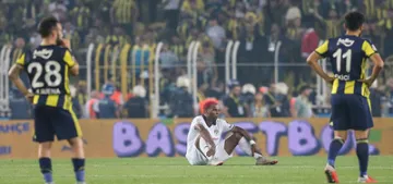 Fenerbahçe-Beşiktaş derbisi berabere bitti Fenerbahçe-Beşiktaş derbisi berabere bitti
