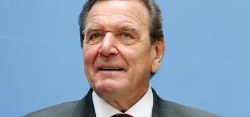 Gerhard Schröder’den Türkiye’ye övgü