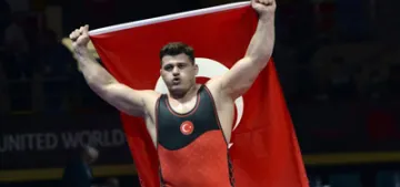 Rıza Kayaalp Avrupa şampiyonu oldu Rıza Kayaalp Avrupa şampiyonu oldu