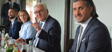 Cumhurbaşkanı Steinmeier Türkiyemspor kulübünü ziyaret etti