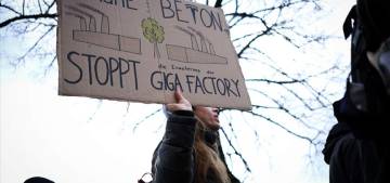 Tesla'nın Berlin’deki fabrikasının genişleme planı protesto edildi