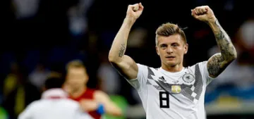 Toni Kroos Almanya’da yılın futbolcusu Toni Kroos Almanya’da yılın futbolcusu