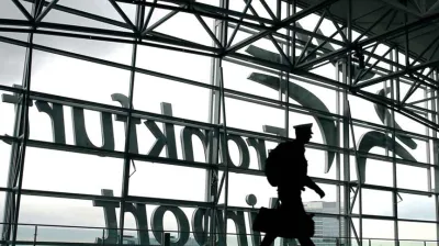 Frankfurt Havalimanı'nda çalışan 2 kişi sıtmadan dolayı öldü Frankfurt Havalimanı'nda çalışan 2 kişi sıtmadan dolayı öldü