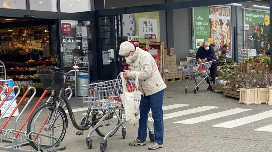 AB’de yaşayanların yarısı 45 yaşın üzerinde AB’de yaşayanların yarısı 45 yaşın üzerinde