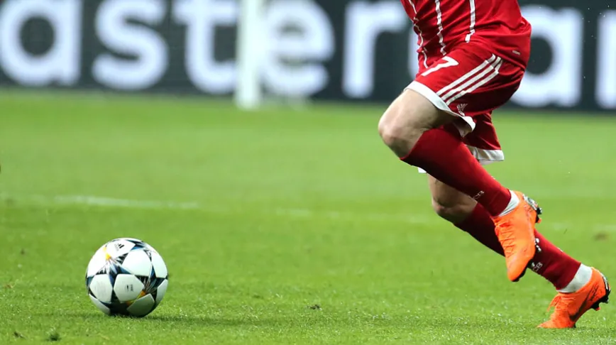 Bundesliga kulüpleri geçen sezon rekor gelir elde etti Bundesliga kulüpleri geçen sezon rekor gelir elde etti