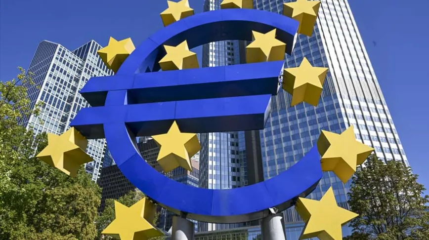 Son ekonomik verilere göre Euro Bölgesi büyüdü Son ekonomik verilere göre Euro Bölgesi büyüdü