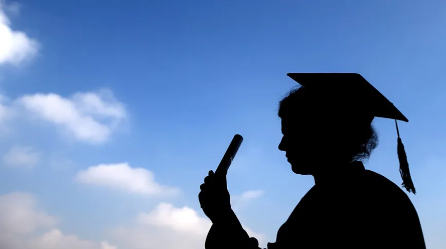 Köln Üniversitesi Filistin taraftarı Yahudi profesöre gönderdiği daveti geri çekti Köln Üniversitesi Filistin taraftarı Yahudi profesöre gönderdiği daveti geri çekti